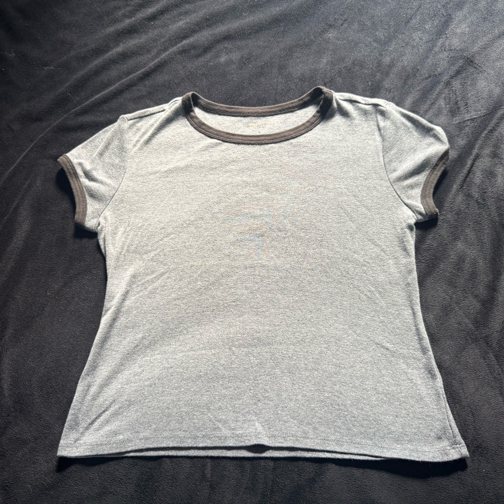 Arizona Jean Company Gray Tee with Black Trim